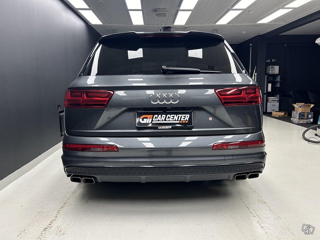 Audi SQ7 11