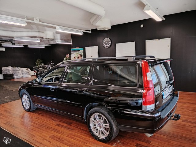 Volvo V70 7