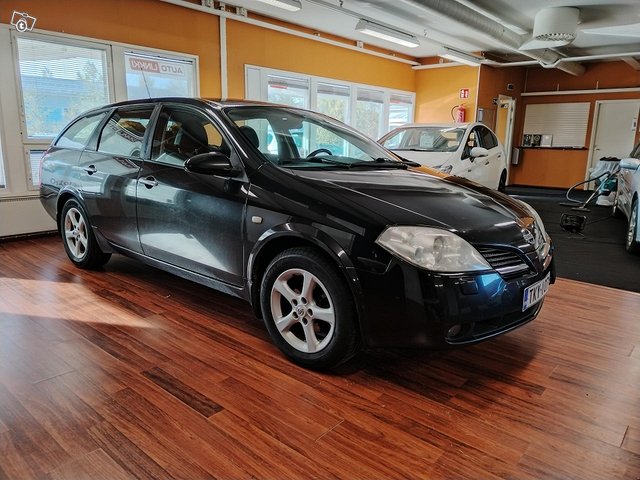 Nissan Primera 6