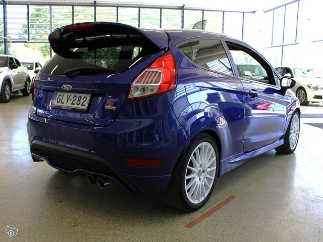 Ford Fiesta 23