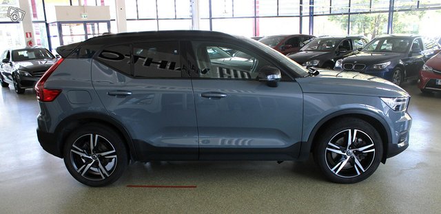 Volvo XC40 3