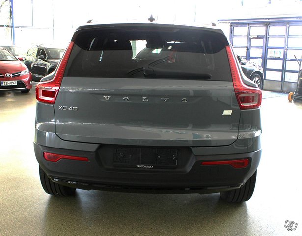 Volvo XC40 19