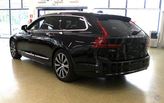 Volvo V90 18