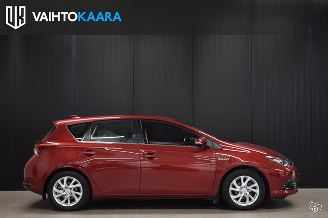 Toyota Auris 23