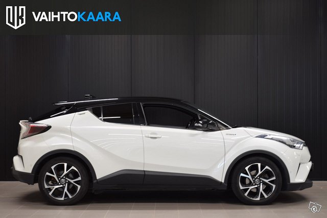 Toyota C-HR 24