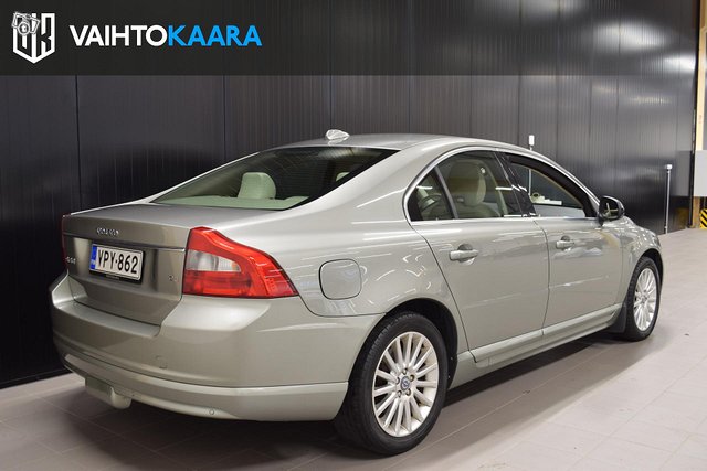 Volvo S80 21