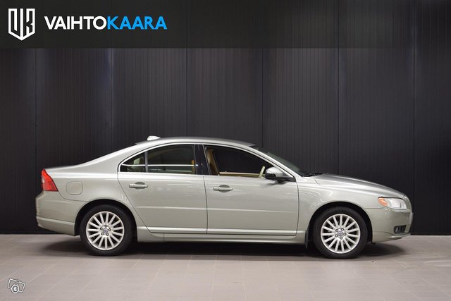 Volvo S80 22