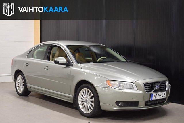 Volvo S80 23