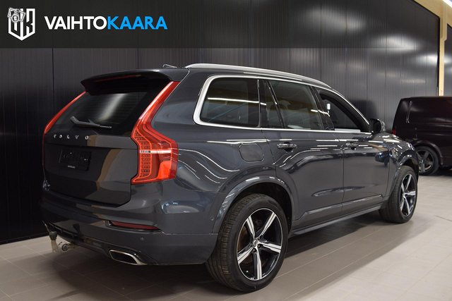 Volvo XC90 22