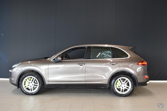 Porsche Cayenne 13