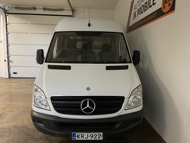 Mercedes-Benz Sprinter 11