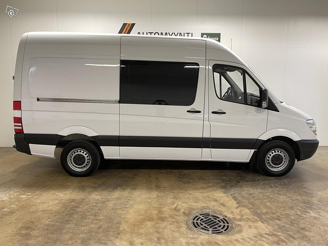 Mercedes-Benz Sprinter 13