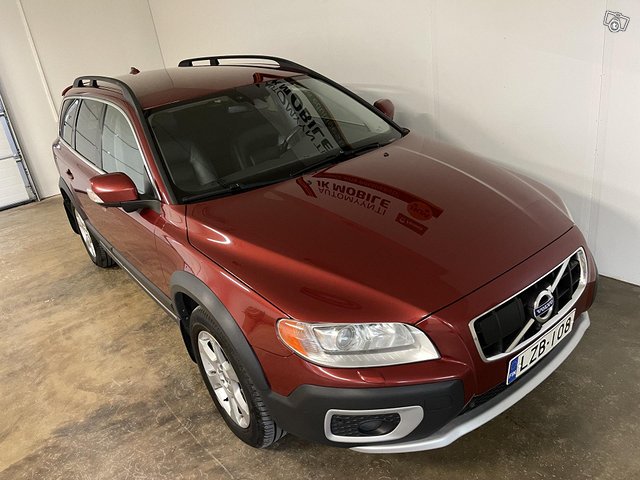 Volvo XC70 23