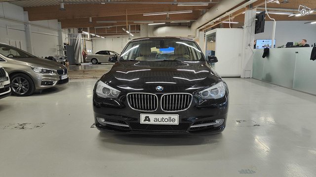 BMW 530 Gran Turismo 2