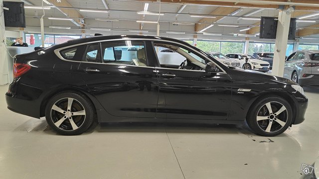 BMW 530 Gran Turismo 19