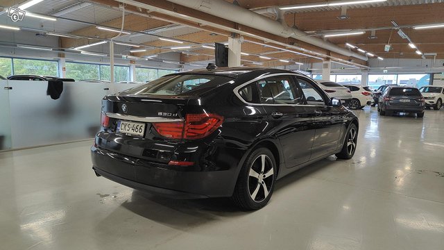 BMW 530 Gran Turismo 20