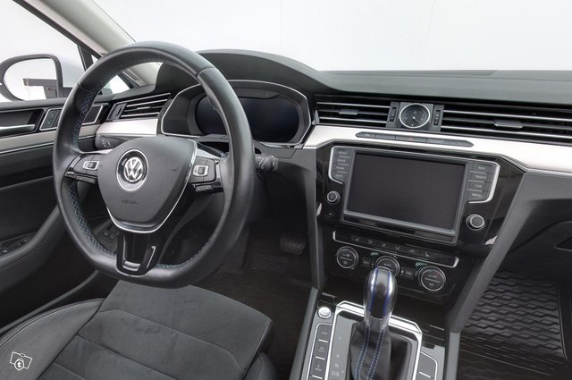 Volkswagen Passat 5