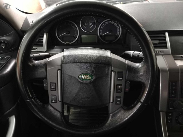 Land Rover Range Rover Sport 9