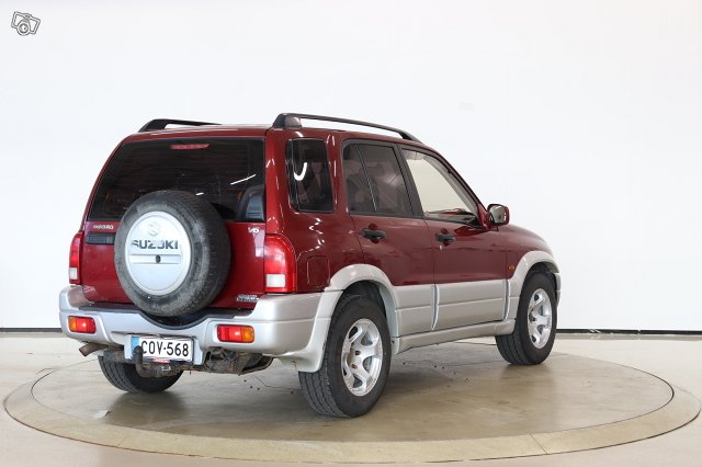 Suzuki Vitara 5