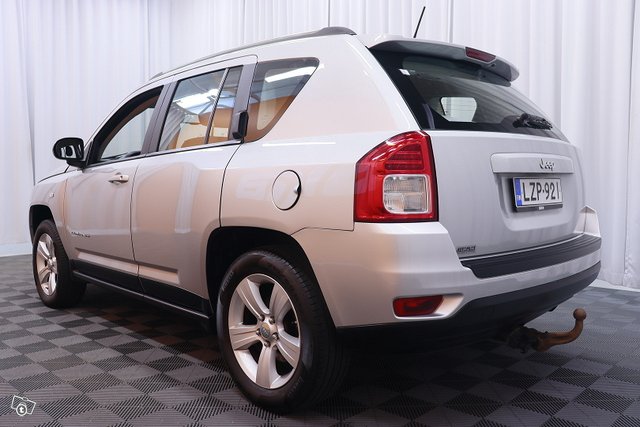 Jeep Compass 5