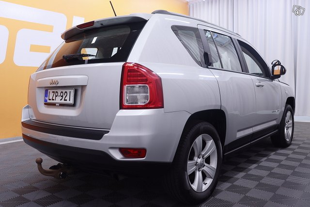 Jeep Compass 7