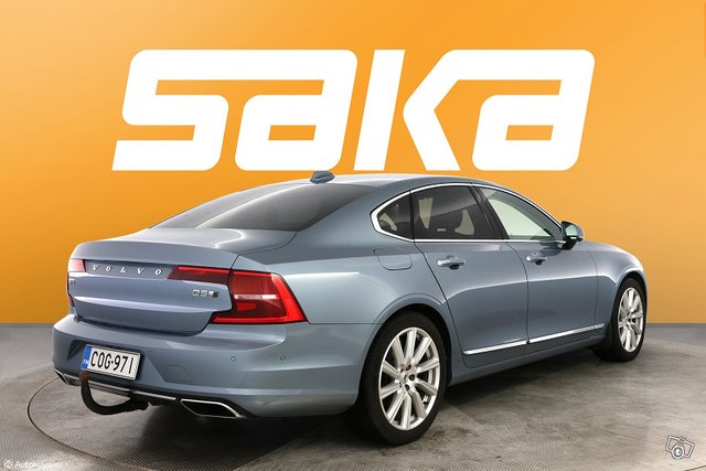 Volvo S90 8