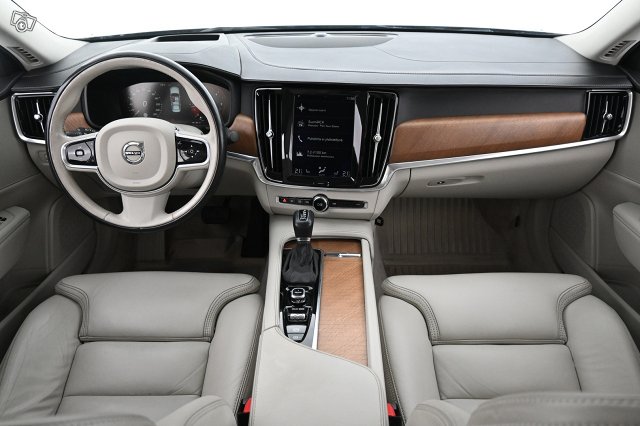 Volvo S90 20