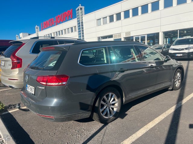 Volkswagen Passat 2