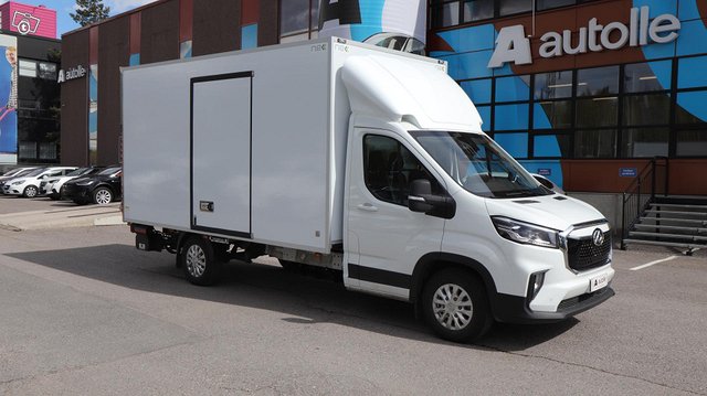 Maxus E-Deliver 9