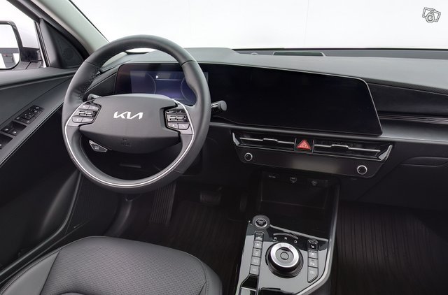 KIA NIRO 12