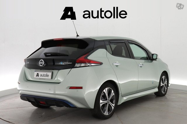 Nissan Leaf 13