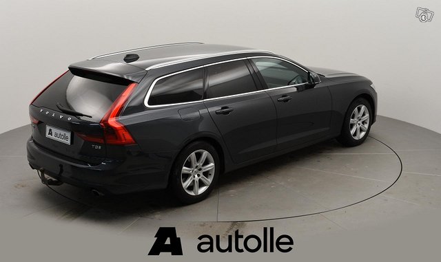 Volvo V90 22