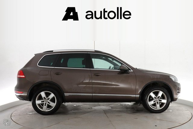 Volkswagen Touareg 2