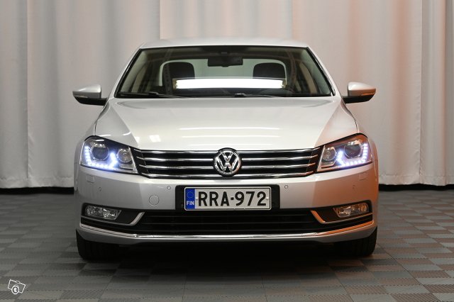 Volkswagen Passat 2