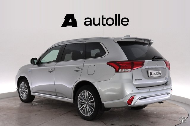 Mitsubishi Outlander PHEV 19