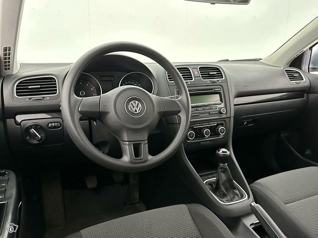 Volkswagen Golf 14