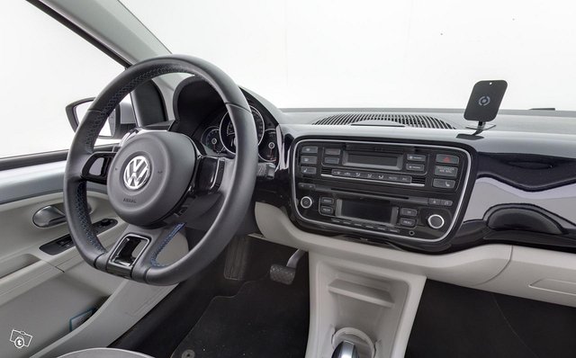 Volkswagen Up 22