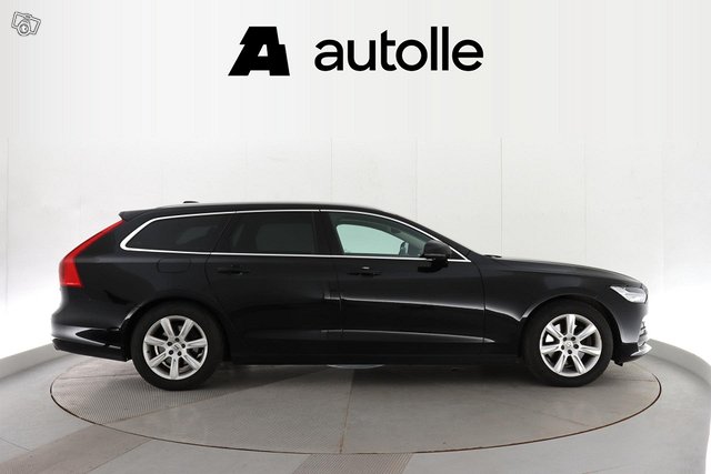 Volvo V90 2