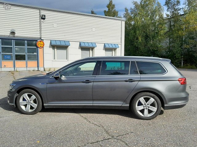 Volkswagen Passat 11