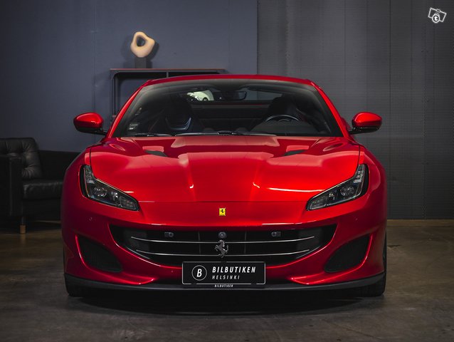 Ferrari Portofino 2