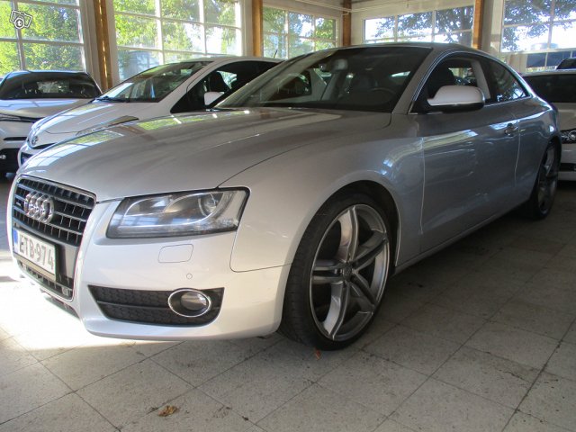 Audi A5 4