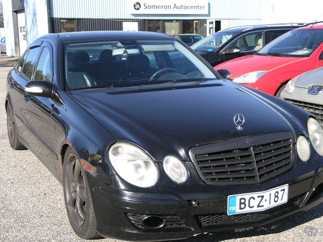 Mercedes-Benz E 200 17