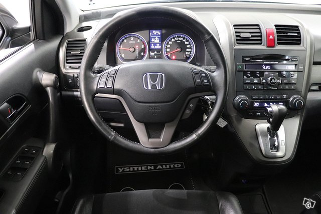 Honda CR-V 10