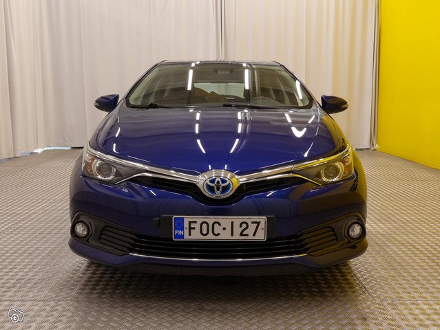 Toyota Auris 22