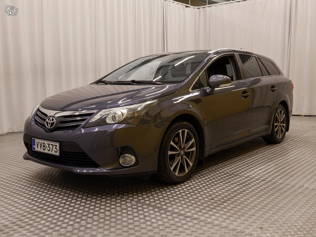 Toyota Avensis 22