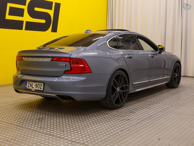 Volvo S90 2