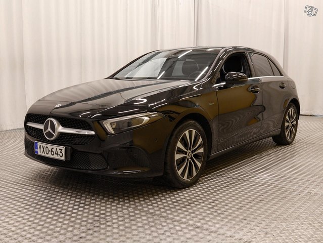 Mercedes-Benz A 22