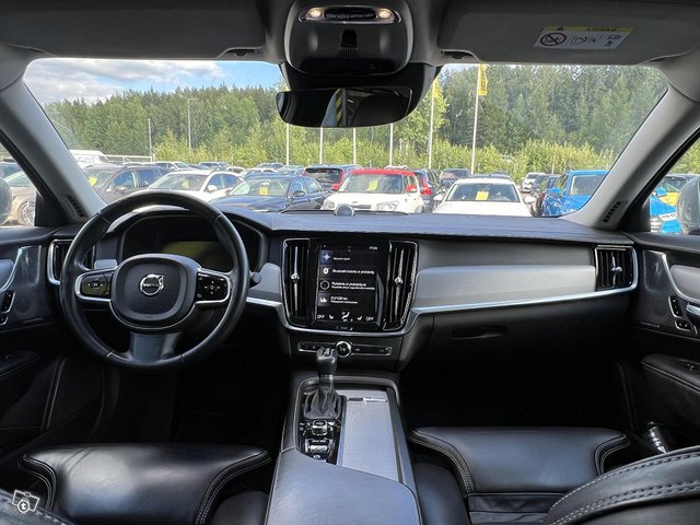 Volvo S90 14