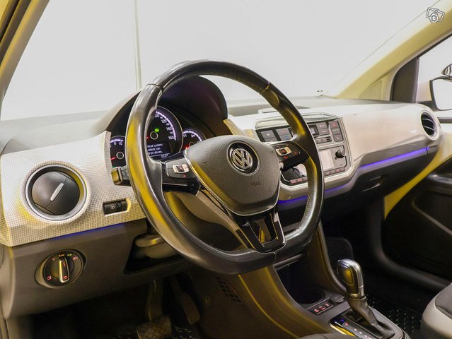 Volkswagen E-up 6