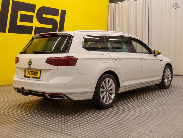 Volkswagen Passat 2